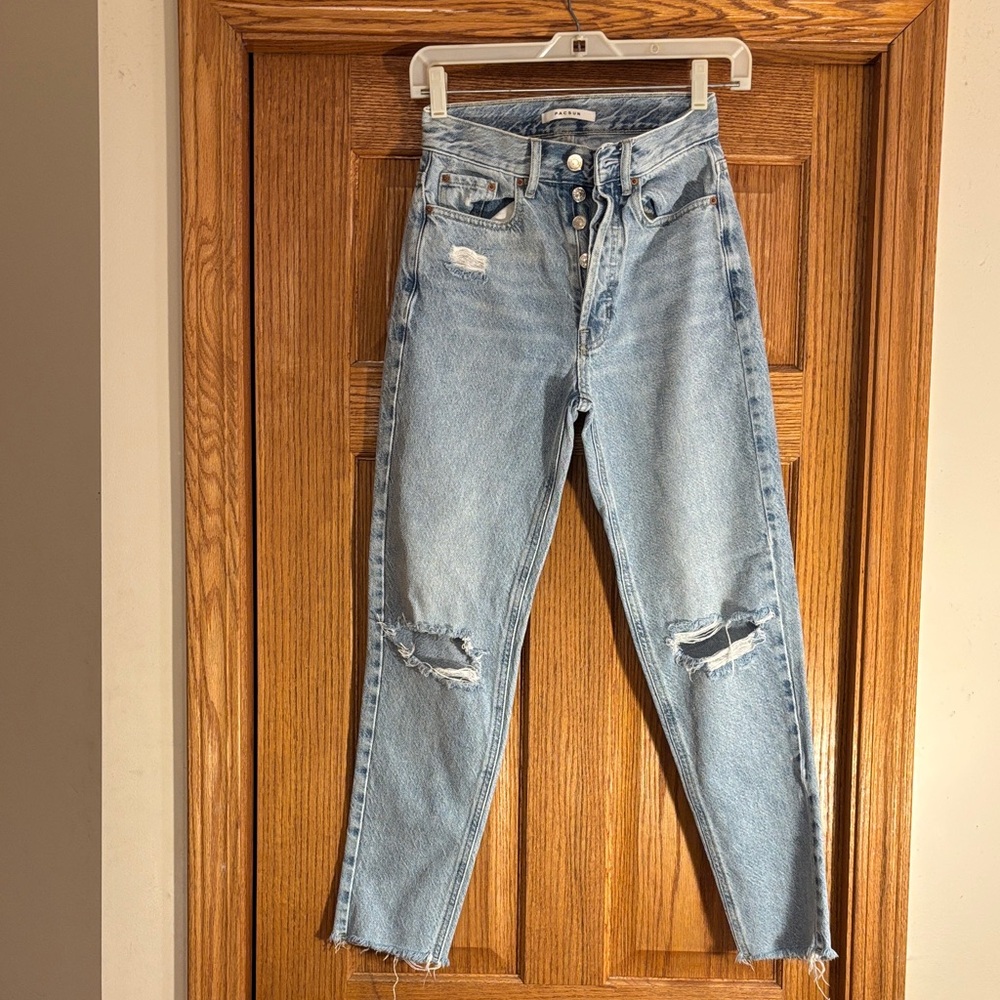 PacSun Distressed Straight Jeans